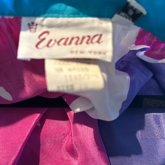 Evanna New York Sweater and Silk Skirt - Picture 5 of 11